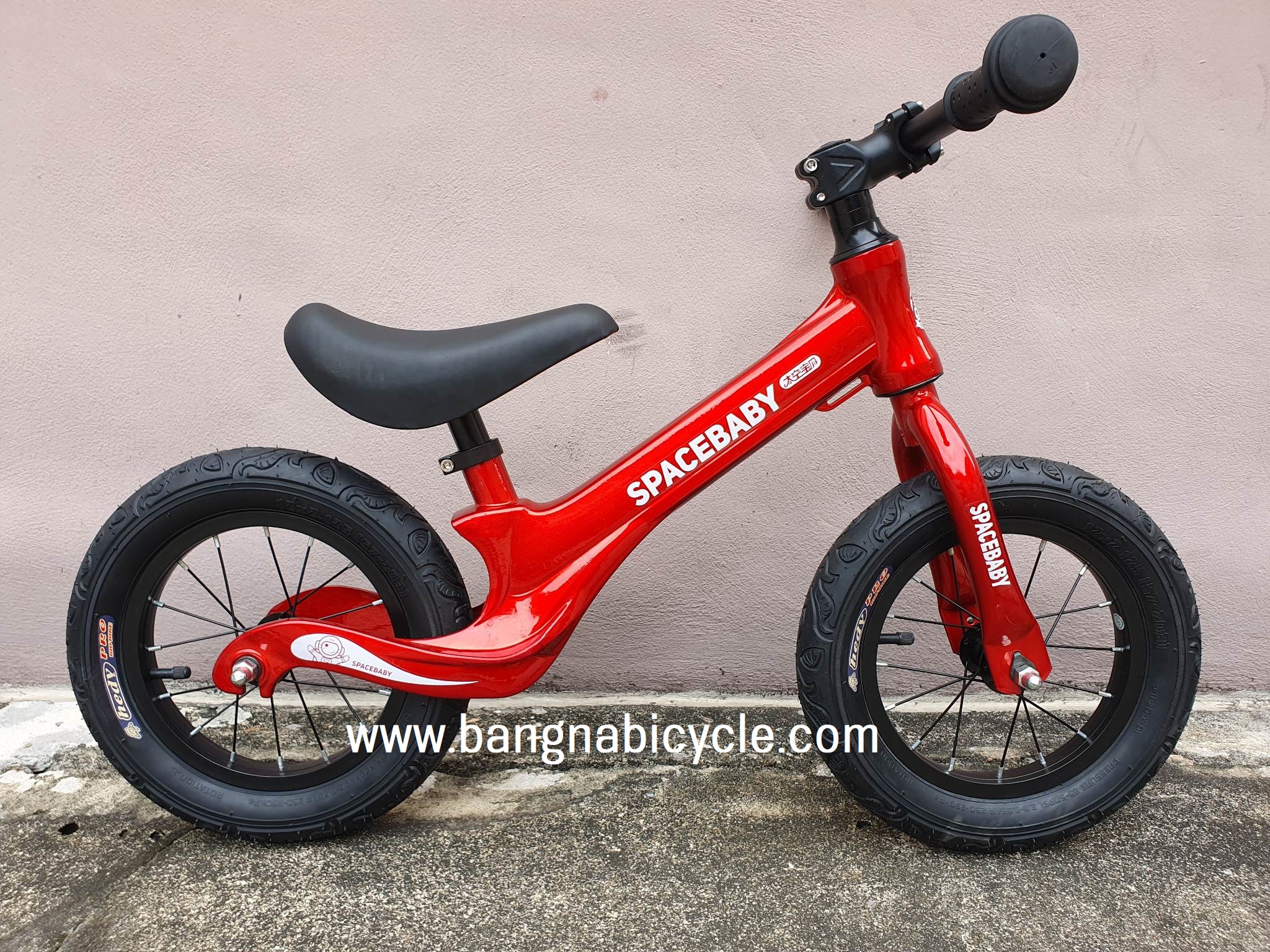 [หมด] รถเด็กขาไถ บาลานซ์ไบค์ ตัวถังอลูมิเนียม Spacebaby Balance Bike มีสีให้เลือกจุกๆถึง 7 สี