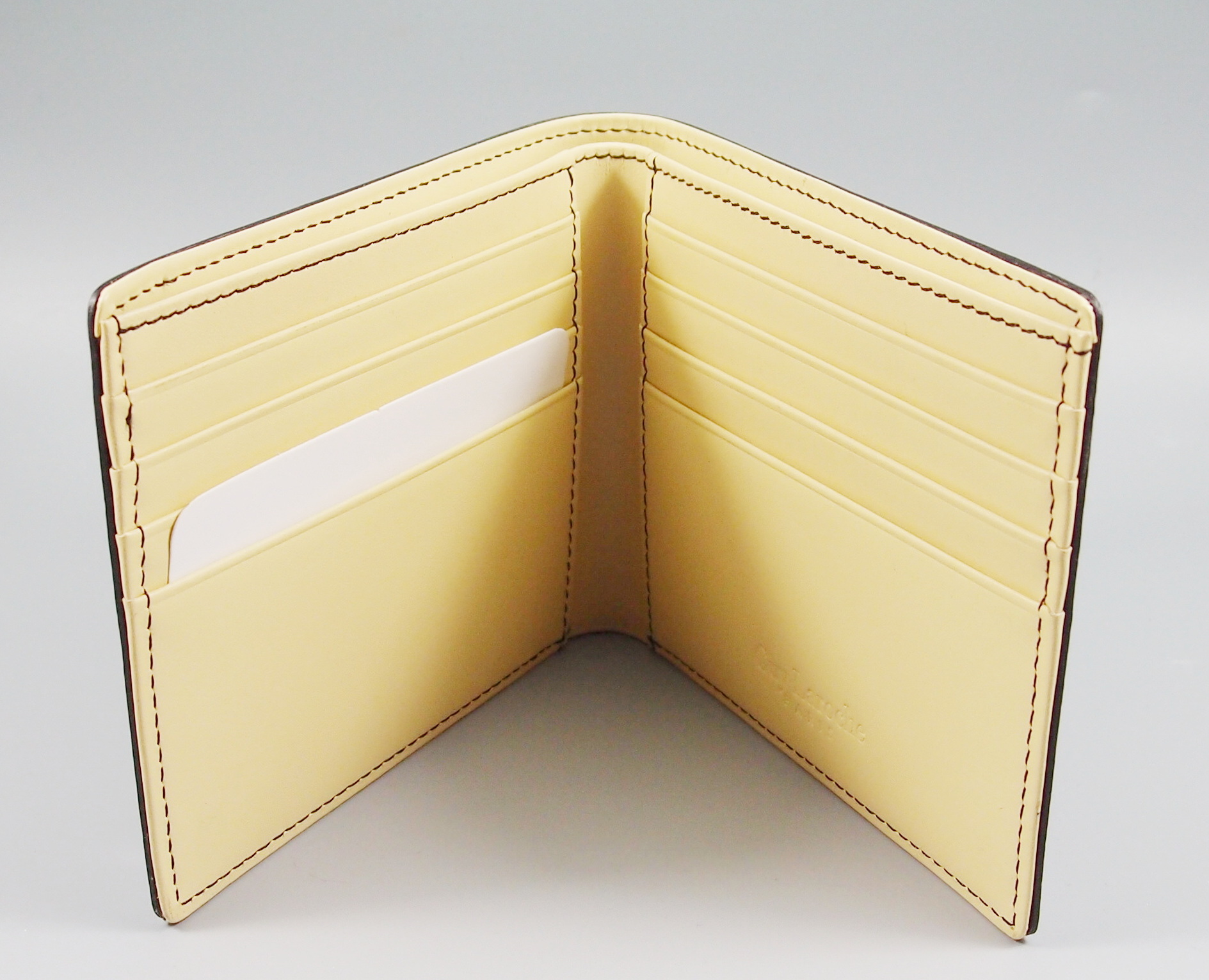 กระเป๋าสตางค์ Guy Laroche ดำ-เหลือง ใหม่ แท้