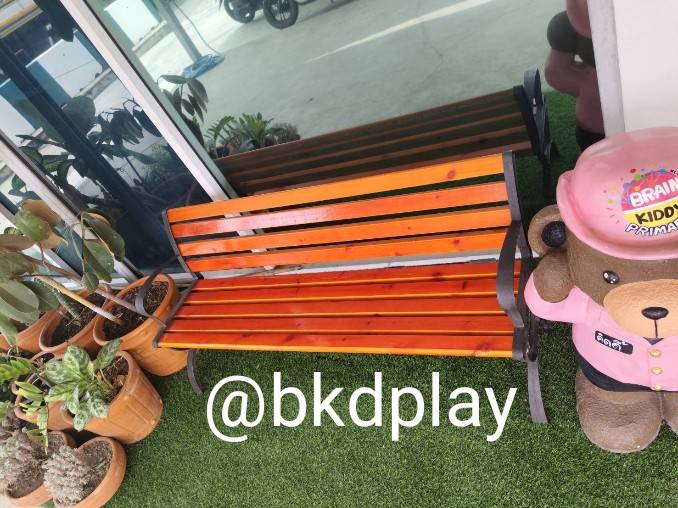ม้านั่งโครงเหล็ก, ม้านั่งสาธารณะกลางแจ้ง, ม้านั่ง, ม้านั่งสนาม,ขาเหล็ก, งานนำเข้า , พร้อมส่งในไทย
