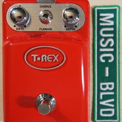 T-Rex Tonebug Chorus and Flanger Guitar Effects Pedal (Red)
