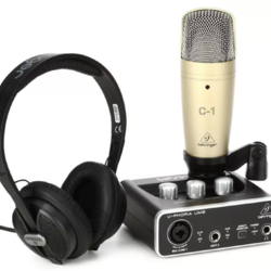 Behringer U-Phoria Studio Recording/Podcasting Bundle