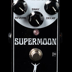 Mr. Black Supermoon Modulated Reverb