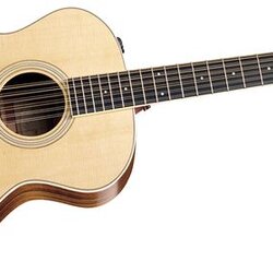 Taylor 2012 DN8 Rosewood/Spruce Dreadnought Acoustic Guitar Natural