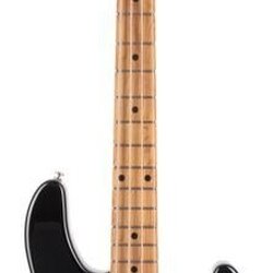 Ernie Ball Music Man StingRay4 Classic - Black with Maple Fingerboard