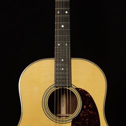 Martin Custom Shop Slope Shoulder Dreadnaught