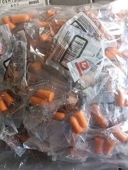 ที่อุดหู จำนวน 10,000 ชิ้นราคาชิ้นละ 5 บาท