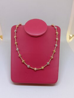 สร้อยคออิตาลี่ ลายเม็ดมะยมสลับเล็กใหญ่ เล่นไฟระยิบระยับ เหลี่ยมคมเพชร