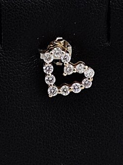 จี้เพชรรูปหัวใจ สำหรับสุภาพสตรีครับ