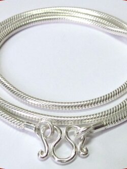 สร้อยคอเงินแท้ ลายกระดูกงูกลม (ขนาด 3 มิล) ยาว 23 นิ้ว