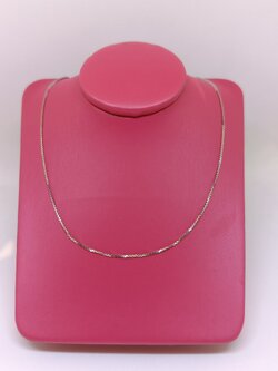 สร้อยอิตาลี่ ลายบ๊อคเชน ระยิบระยับเล่นไฟ น้ำหนักกระทัดรัด