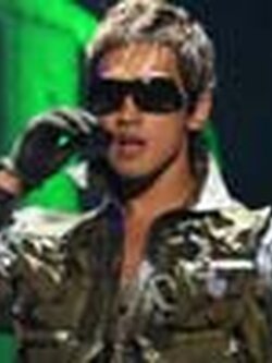 Rain Coming Concert DVD 1 แผ่น เรนทั้งร้องทั้งเต้นสนุกมาก