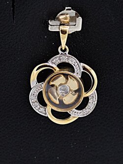 จี้กังหันแชกงหมิว ตัวเรือนทอง18K สำหรับสุภาพสตรีครับ