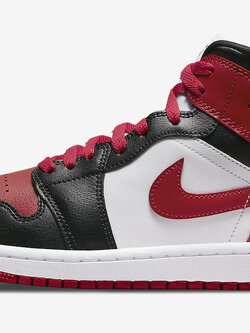 Nike Air Jordan 1 Mid Bred Toe