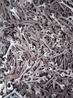 กุญแจปากตาย กิโลละ 35 บาท