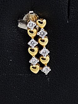 จี้เพชรรรูปหัวใจขนาดกระทัดรัดสำหรับสุภาพสตรีครับ