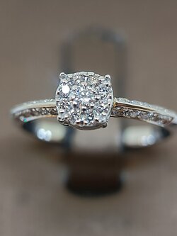 แหวนเพชรประกบ เพชรน้ำ98 คุณภาพดี เป็นแหวนหมั้นแหวนแต่งงาน ราคาย่อมเยา