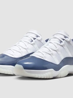 Nike Air Jordan 11 Low "Diffused Blue"
