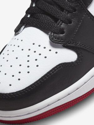 Nike Air Jordan 1 Low OG “Black Toe”