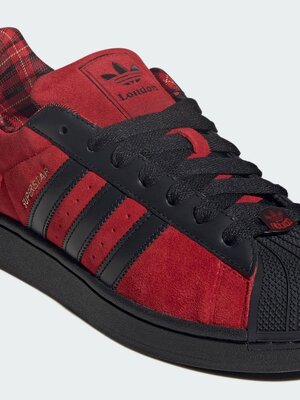adidas Superstar “London”