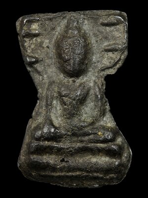 พระมเหศวร พิมพ์ใหญ่เศียรโต เนื้อชินเงิน วัดพระศรีรัตนมหาธาตุ จ.สุพรรณบุรี