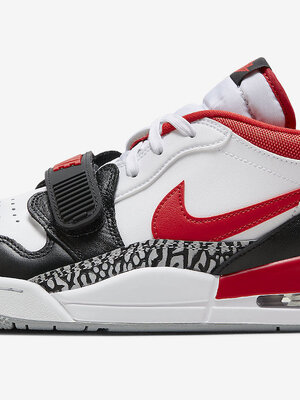 Nike Air Jordan Legacy 312 Low “Black Toe”