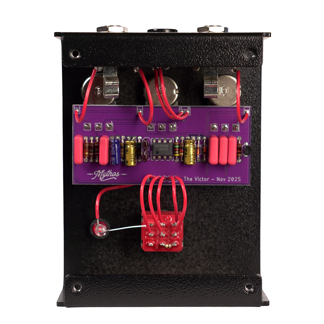 Mythos The Victor Distortion